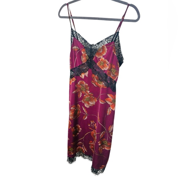 VINTAGE FLORAL SLIP DRESS - Picture 2 of 6